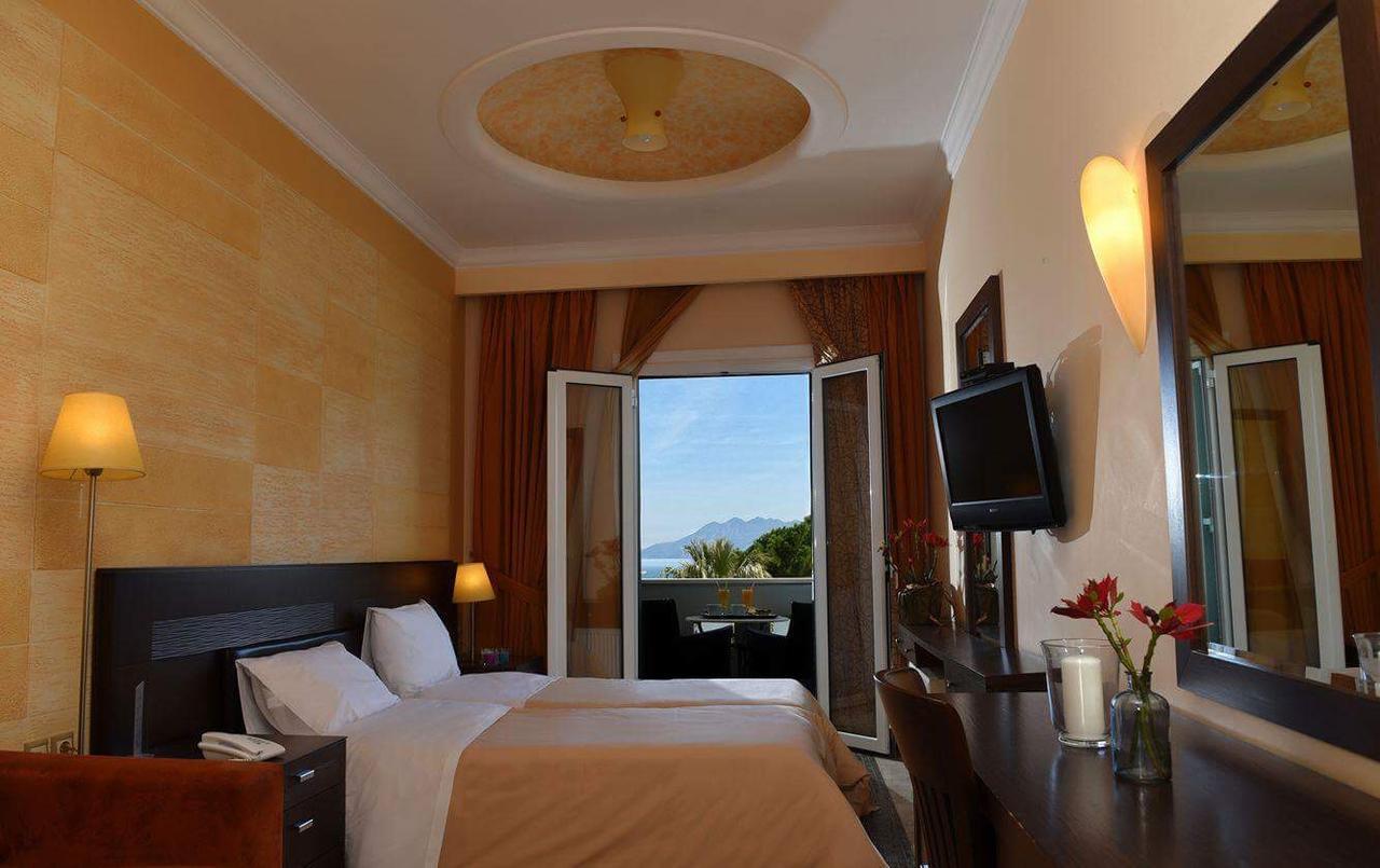 Hotel Aktis *
